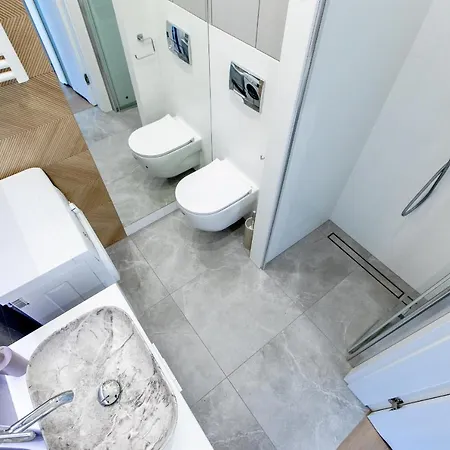 Apartment Klifowa 76 *